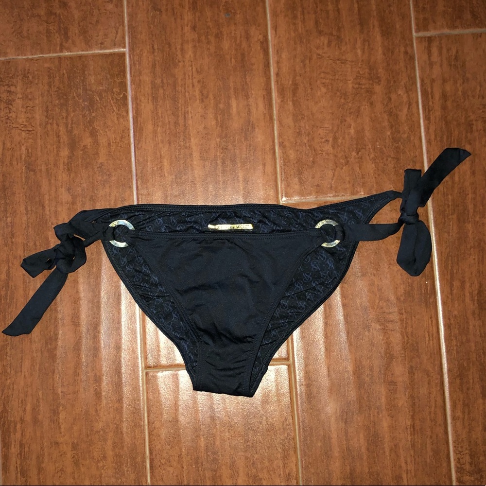 Victoria’s Secret bikini bottoms